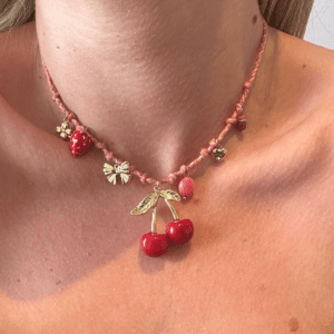 Cherrykiss, collier en acier inoxydable, qui resiste à l'eau, de la bijouterie fantaisie Zalia Bijoux proche de voiron 38500