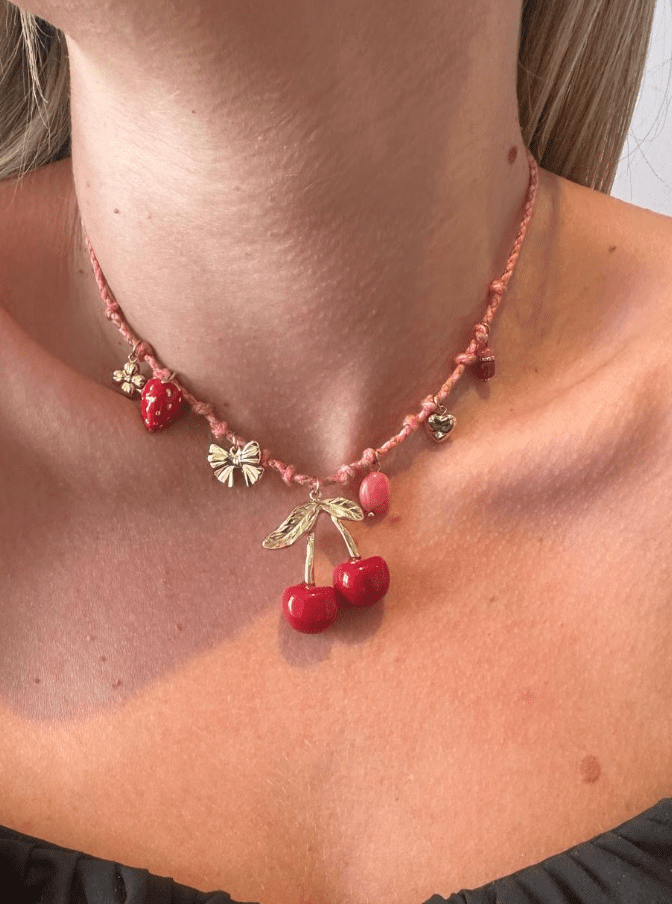 Cherrykiss, collier en acier inoxydable, qui resiste à l'eau, de la bijouterie fantaisie Zalia Bijoux proche de voiron 38500