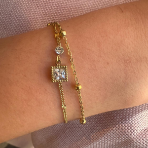 Victoria, bracelet en acier inoxydable, qui resiste à l'eau, de la bijouterie fantaisie Zalia Bijoux proche de voiron 38500